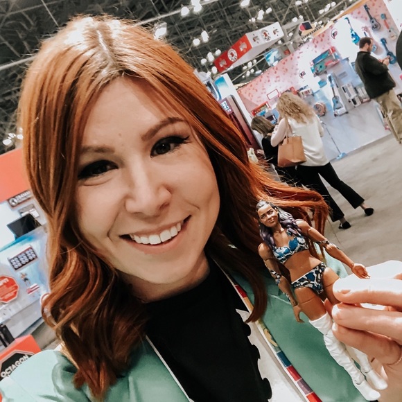 Meet your Posher, Justine - Picture 1 of 1